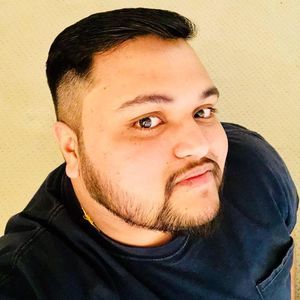 Meet your Posher, Yohan